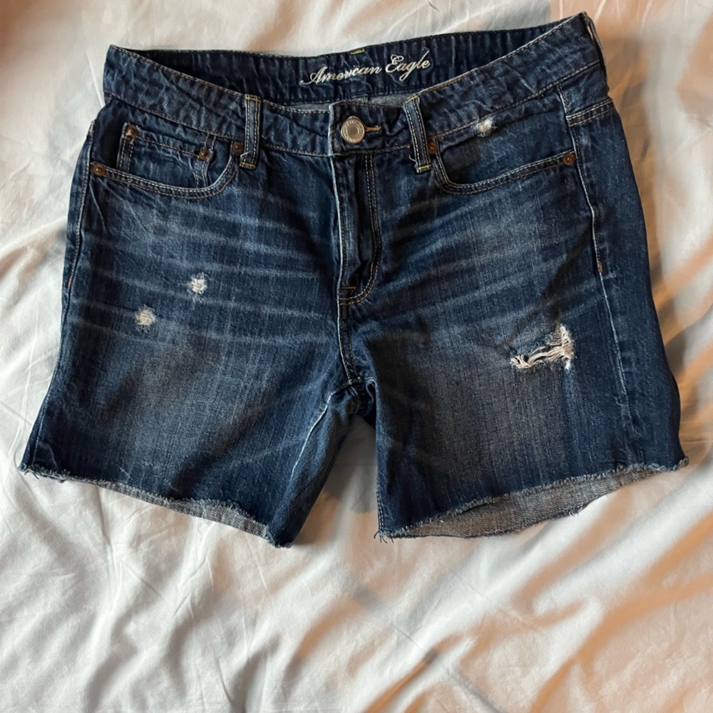 American Eagle shorts size 8 MIDI